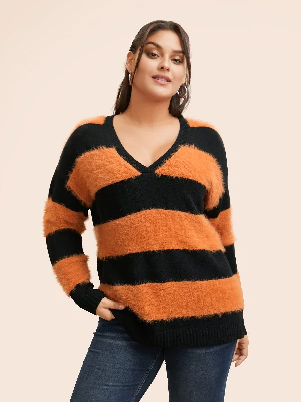 Texture Contrast V Neck Pullover