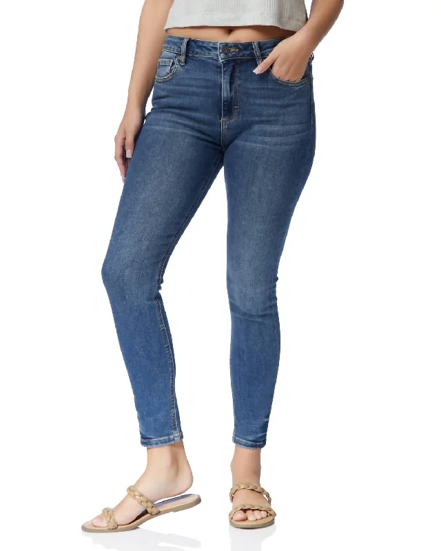 High Rise Skinny Jean In Dark Wash